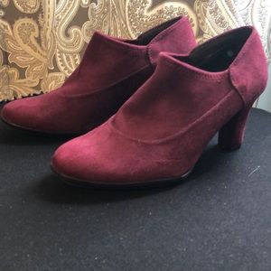 Aerosoles Maroon Booties